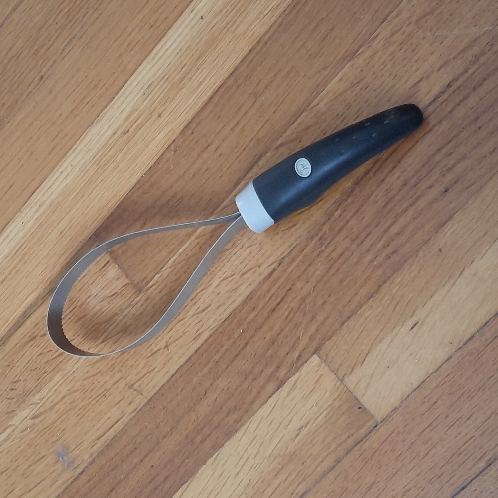 JW brand pet shedding blades brush
